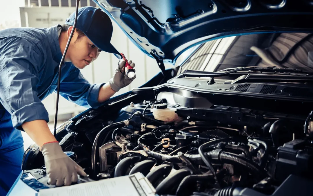 Pourquoi votre voiture tremble-t-elle au point mort ? Causes, solutions et diagnostic