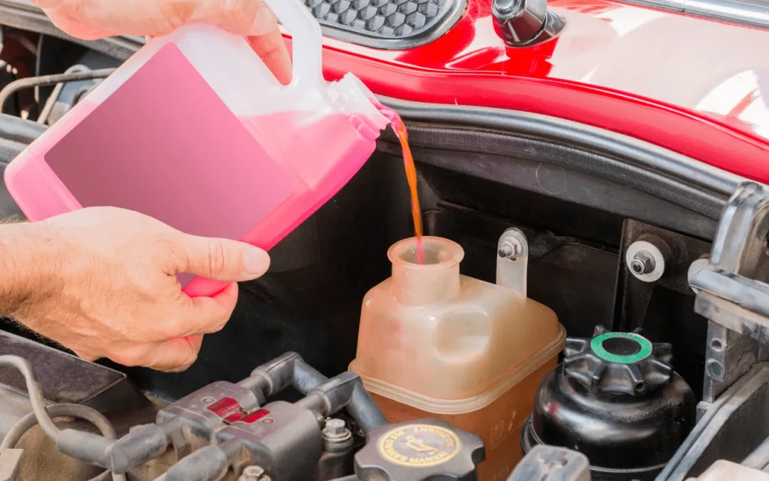 Liquide de refroidissement noirci : comprendre les causes et les solutions
