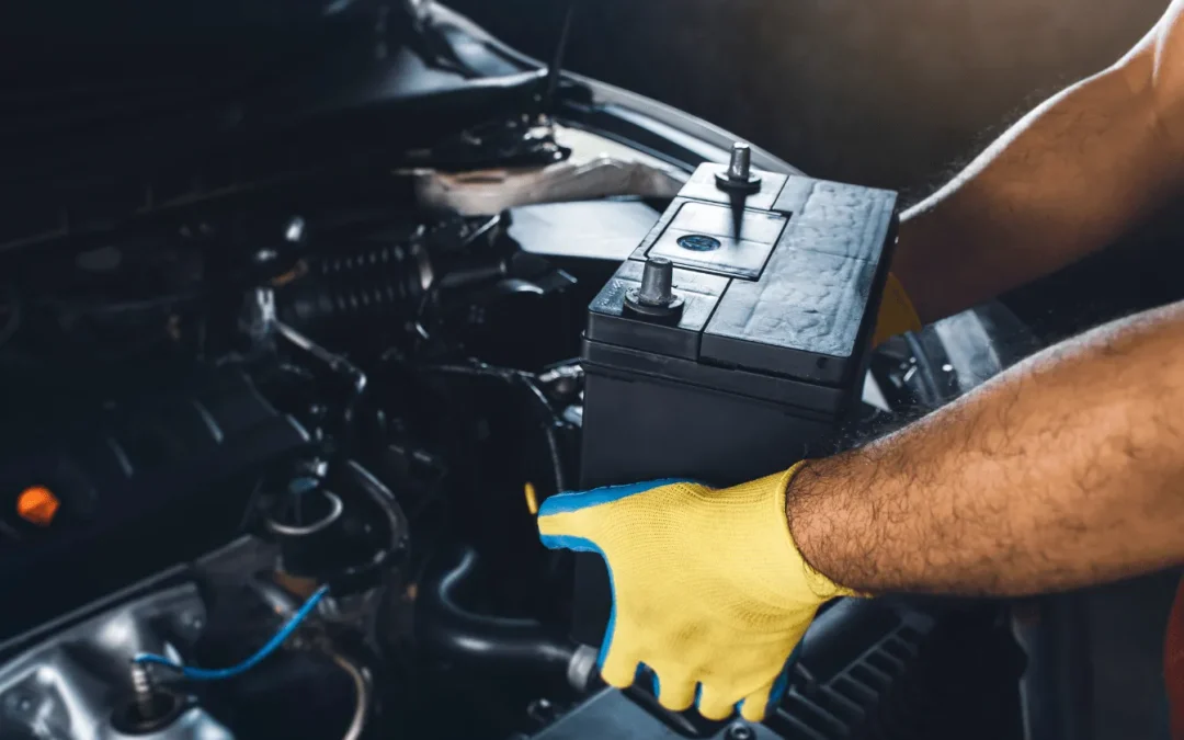 Comment changer une batterie voiture : guide complet pour automobilistes