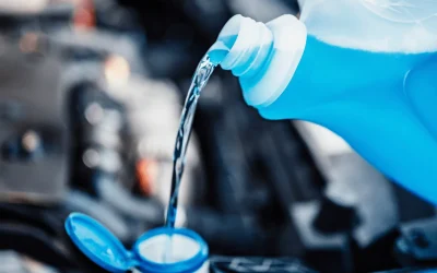 Pourquoi le liquide de refroidissement qui remonte à l&rsquo;ouverture du bouchon ?