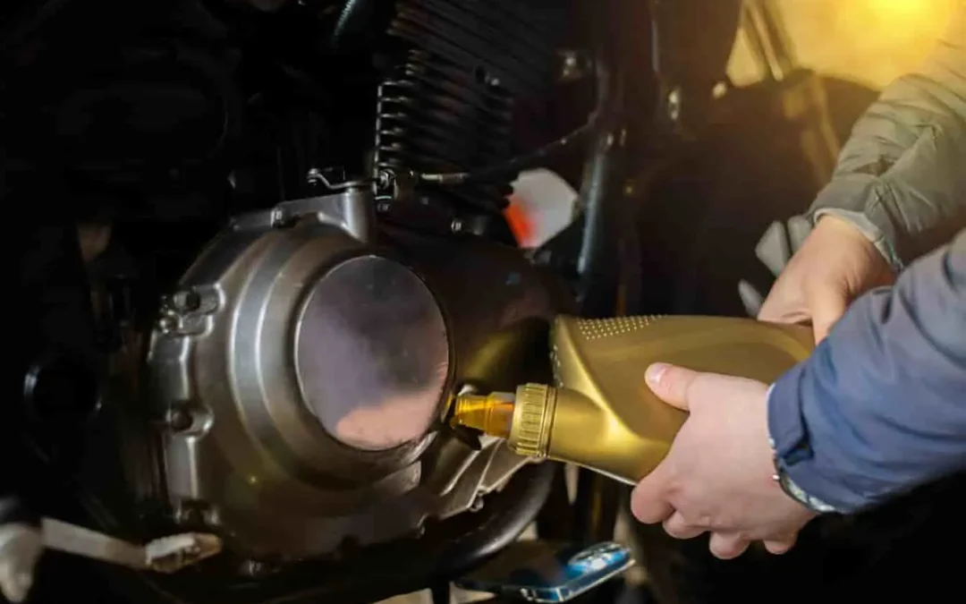 Meilleure huile moteur moto : guide complet pour choisir la bonne huile