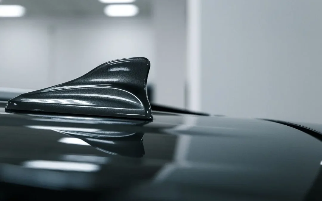 Antenne requin pour voiture : quelle est sa réelle utilité et pourquoi l&rsquo;adopter ?