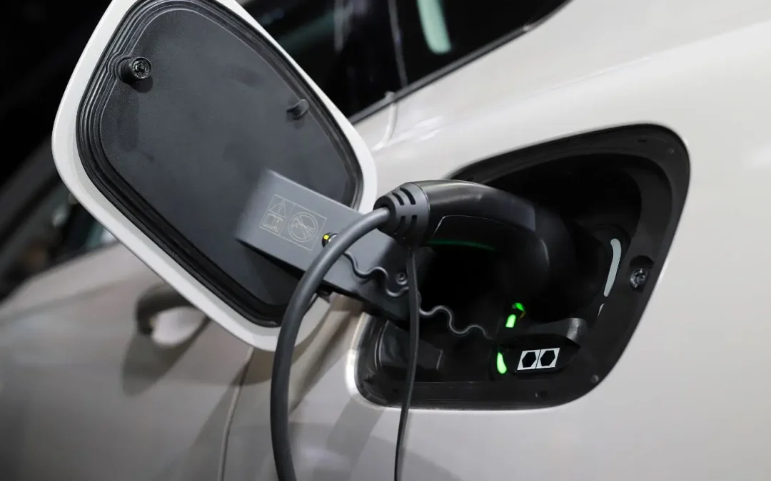 Chargeur de batterie voiture intelligent : le guide pour choisir le meilleur modèle