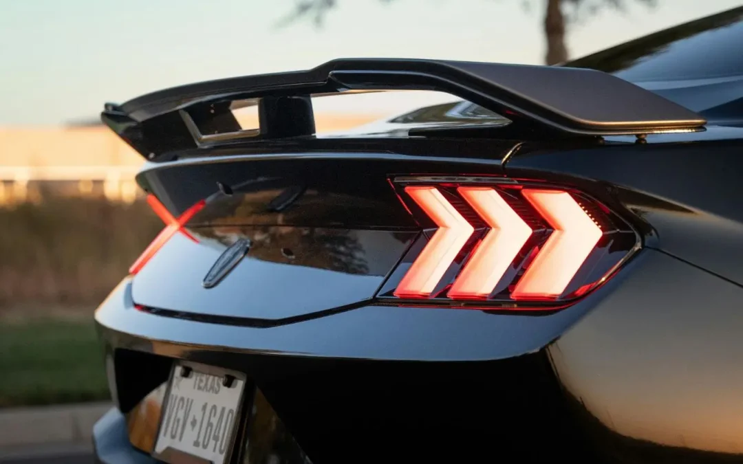 Aileron de toit voiture : homologation, règles et contrôle technique