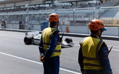 Comment devenir commissaire de course automobile : le guide complet