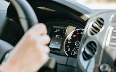 Assurance auto au kilomètre : comment fonctionne ce système de facturation ?